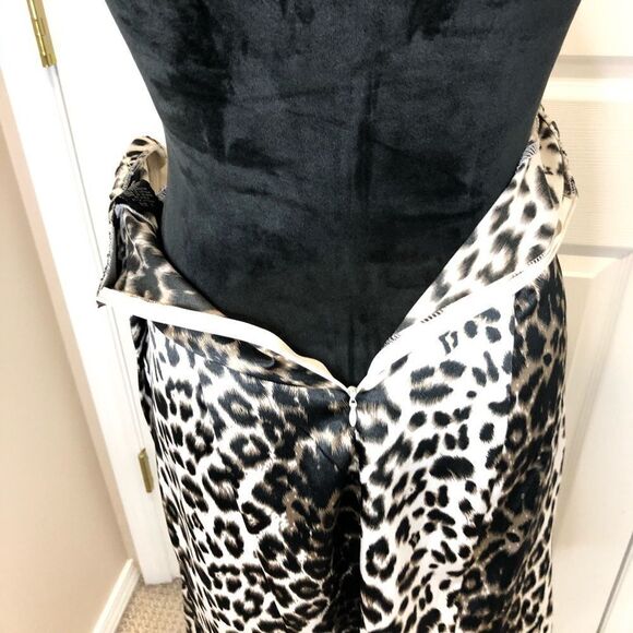 Tweeze Me strapless animal print dress w/ pockets - Picture 7 of 16
